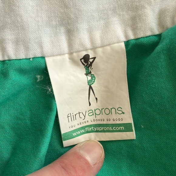 Flirty Aprons Green Zig Zag Pattern Apron - Picture 4 of 5